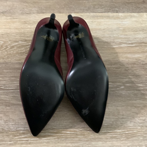 Banana Republic-Andilla Pumps EUC - Picture 5 of 8